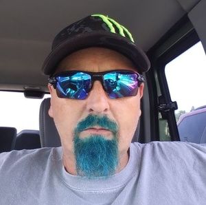 Meet your Posher, Vic